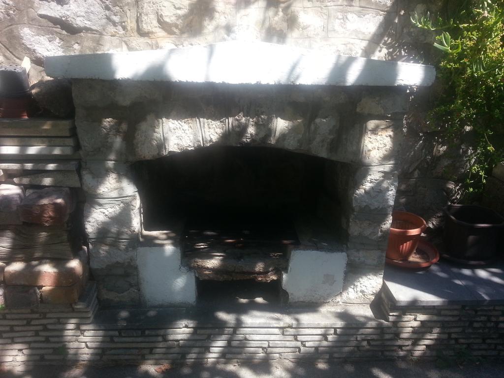 Stone House In Buljarica Villa Petrovac Værelse billede