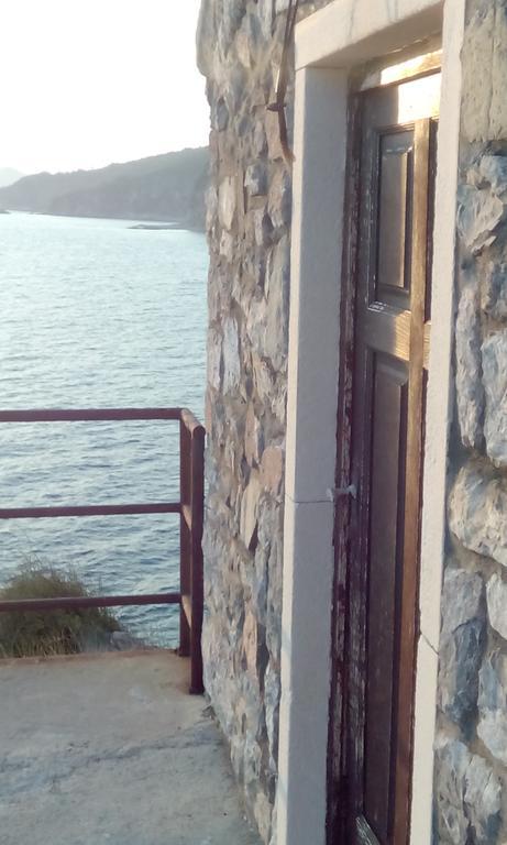 Stone House In Buljarica Villa Petrovac Eksteriør billede